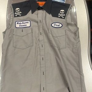 Dicks, skull and crossbones service center sleeveless small